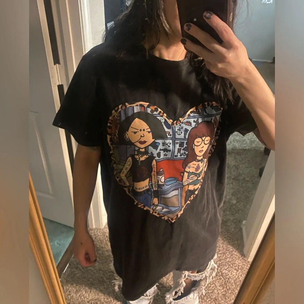 Daria dollskill Collab oversized distressed tee shirt - Picture 2 of 5